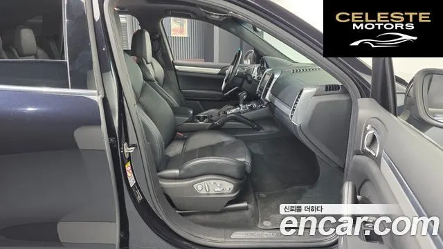 PORSCHE Cayenne 4.8 Turbo 2011 — photo 11 sur 20