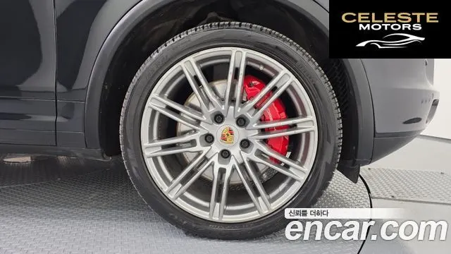 PORSCHE Cayenne 4.8 Turbo 2011 — photo 5 sur 20
