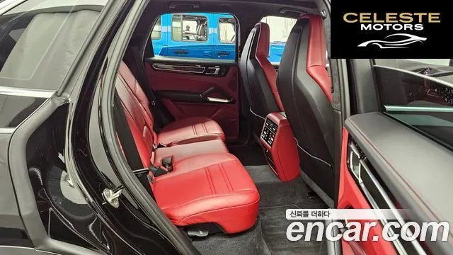 PORSCHE Cayenne (PO536) 4.0 Turbo 2023 — photo 12 sur 26