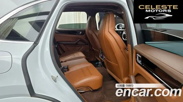 PORSCHE Cayenne (PO536) 3.0 E-High 2020 — photo 12 sur 20