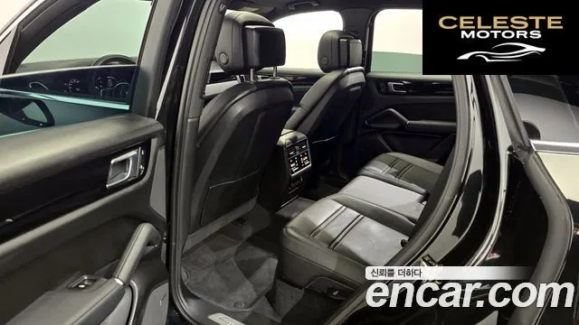 PORSCHE Cayenne (PO536) 3.0 2023 — photo 11 sur 20