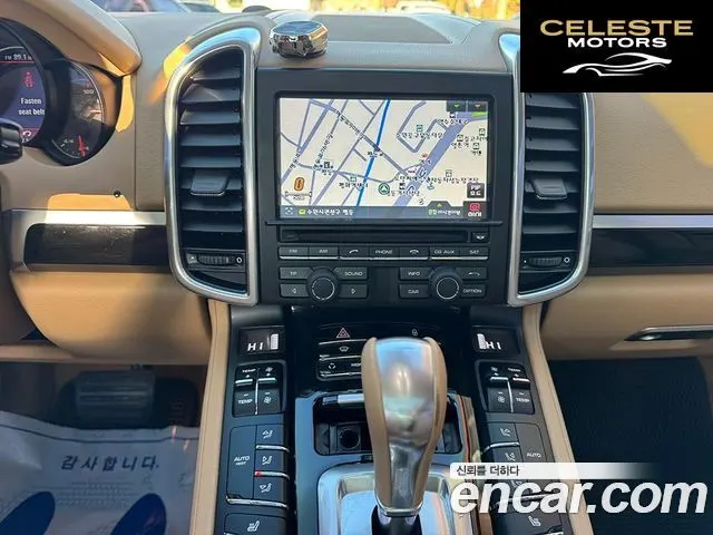 PORSCHE Cayenne 3.0 2013 — photo 11 sur 26