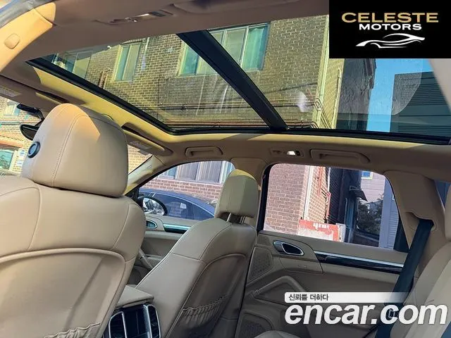 PORSCHE Cayenne 3.0 2013 — photo 17 sur 26