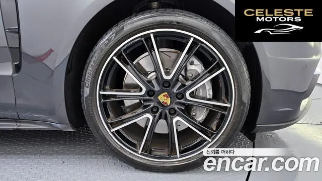 PORSCHE Panamera (971) 2.9 AWD E-High 2019 — photo 5 sur 20