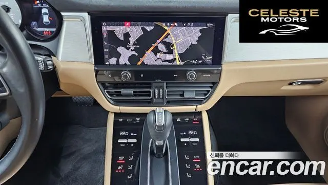 PORSCHE Macan 2.9 S 2022 — photo 16 sur 20