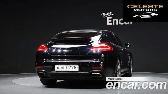 PORSCHE Panamera 3.0 Edition 2016 — photo 4 sur 26