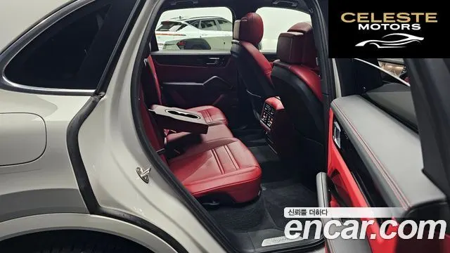 PORSCHE Cayenne (PO536) 3.0 2023 — photo 12 sur 26