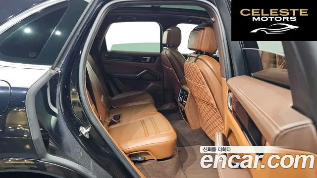 PORSCHE Cayenne (PO536) 3.0 E-High 2022 — photo 12 sur 26