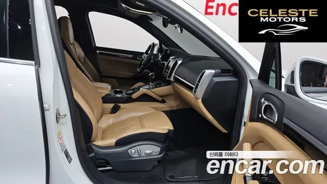 PORSCHE Cayenne 3.0 2016 — photo 11 sur 26