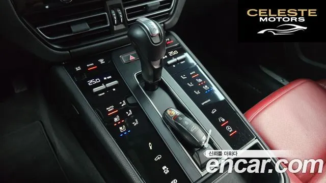 PORSCHE Macan 2.9 S 2023 — photo 9 sur 20