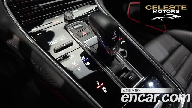 PORSCHE Panamera (971) 4.0 Turbo 2019 — photo 9 sur 20
