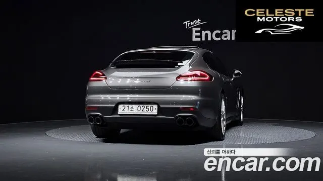 PORSCHE Panamera 3.6 AWD Edition 2016 — photo 4 sur 26