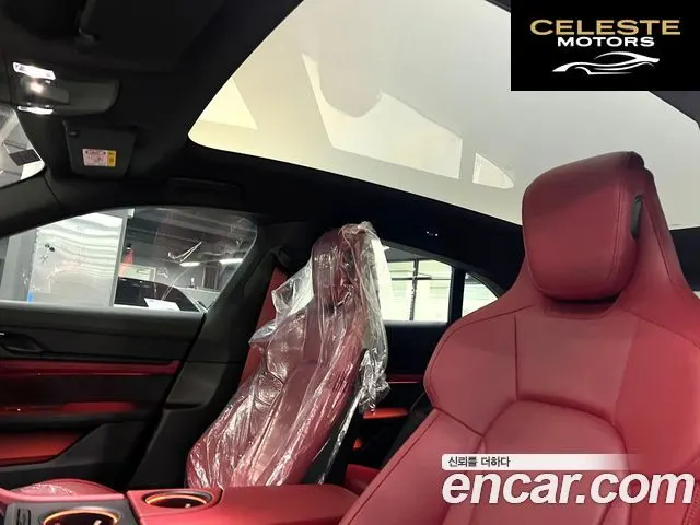 PORSCHE Taycan 4S 2023 — photo 12 sur 23