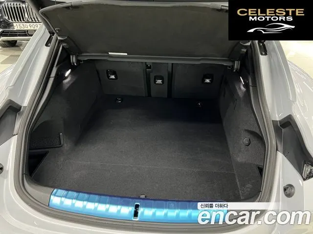 PORSCHE Taycan 4S 2023 — photo 15 sur 23