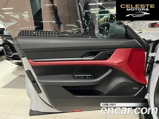 PORSCHE Taycan 4S 2023 — photo 7 sur 23