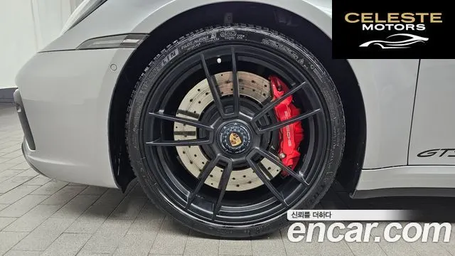PORSCHE 911 (992) Carrera 4 GTS Cabriolet 2022 — photo 5 sur 20