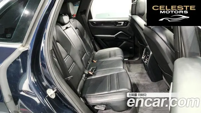 PORSCHE Cayenne (PO536) 3.0 2021 — photo 12 sur 20