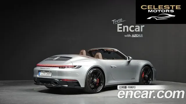 PORSCHE 911 (992) Carrera 4 GTS Cabriolet 2022 — photo 2 sur 20