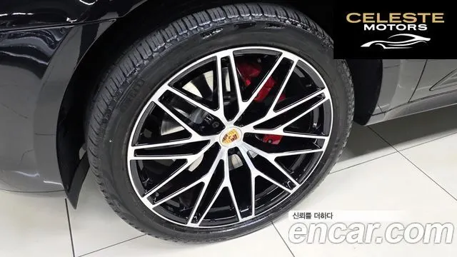 PORSCHE Macan 2.9 S 2022 — photo 19 sur 26