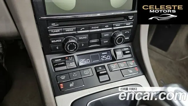 PORSCHE 911 Carrera 4 Cabriolet 2013 — photo 15 sur 20
