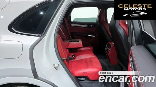 PORSCHE Cayenne (PO536) 4.0 Turbo 2022 — photo 12 sur 20