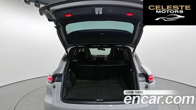 PORSCHE Cayenne (PO536) 4.0 Turbo 2022 — photo 20 sur 20