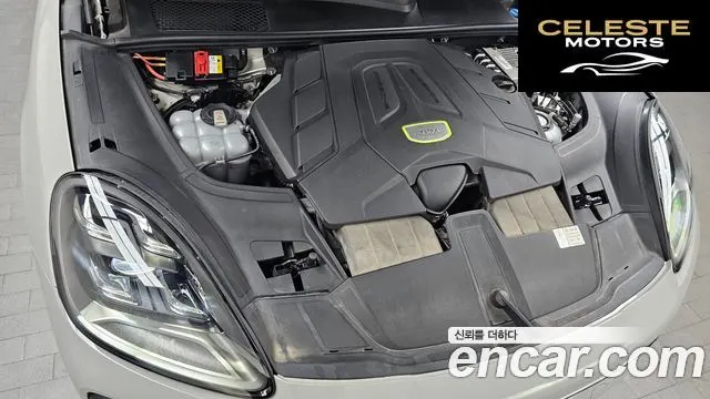 PORSCHE Cayenne (PO536) 3.0 E-High 2021 — photo 6 sur 20
