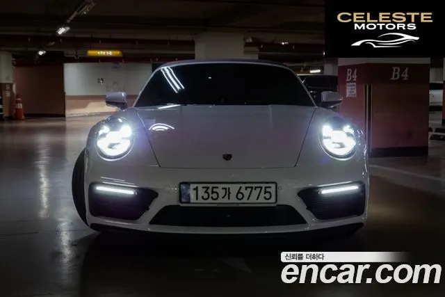 PORSCHE 911 (992) Carrera 4 GTS Cabriolet 2024 — photo 2 sur 16