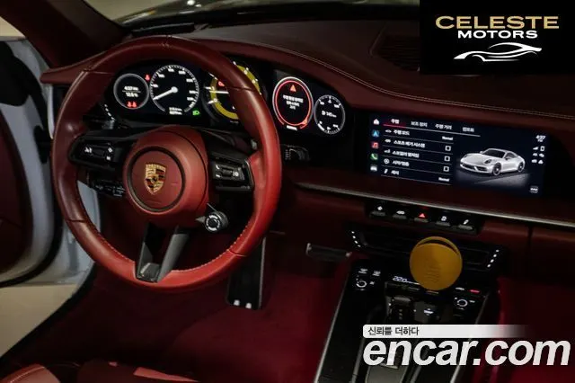 PORSCHE 911 (992) Carrera 4 GTS Cabriolet 2024 — photo 8 sur 16