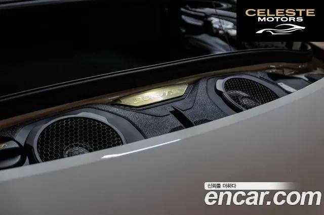 PORSCHE 911 (992) Carrera 4 GTS Cabriolet 2024 — photo 9 sur 16