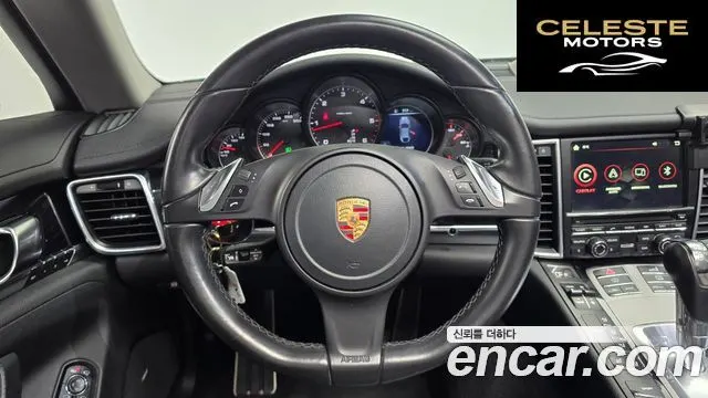 PORSCHE Panamera 3.0 Edition 2016 — photo 13 sur 20