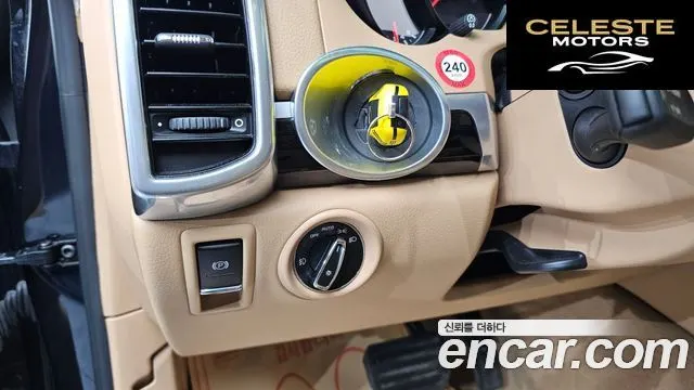 PORSCHE Cayenne 3.6 2016 — photo 14 sur 20