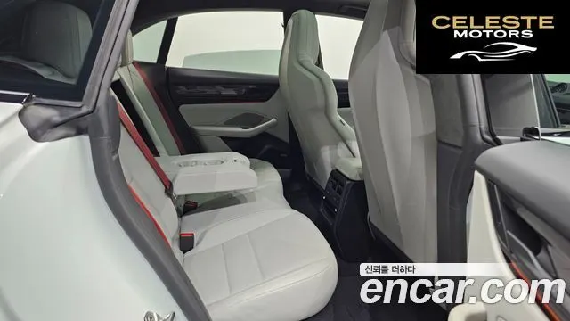 PORSCHE Macan EV Turbo 2025 — photo 12 sur 20
