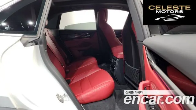 PORSCHE Macan EV 4S 2025 — photo 12 sur 20