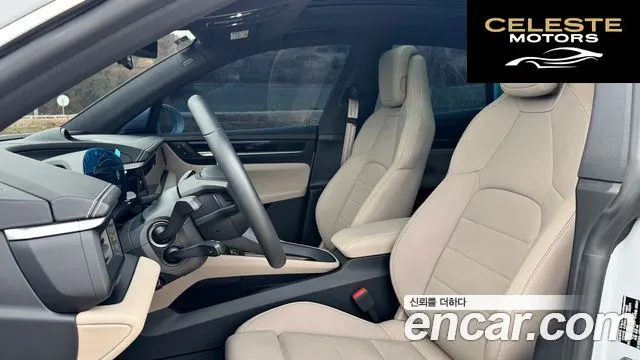 PORSCHE Macan EV 4S 2025 — photo 12 sur 26