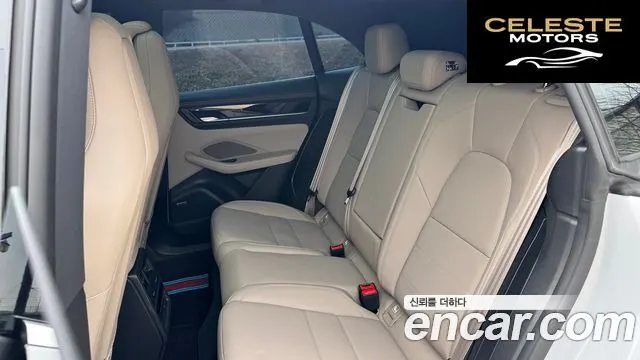 PORSCHE Macan EV 4S 2025 — photo 13 sur 26