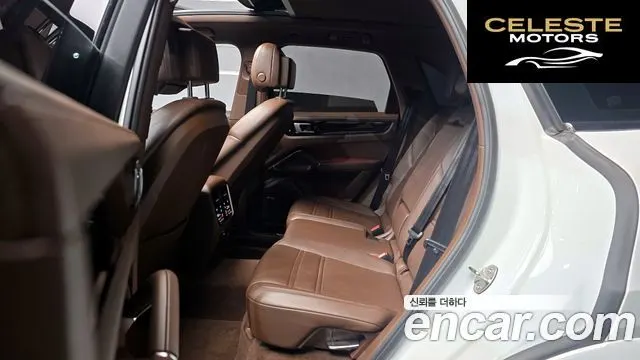 PORSCHE Cayenne (PO536) 3.0 2021 — photo 13 sur 20