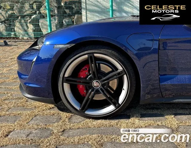 PORSCHE Taycan 4S 2021 — photo 6 sur 26