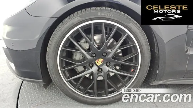 PORSCHE Panamera (971) 2.9 4S 2018 — photo 5 sur 20