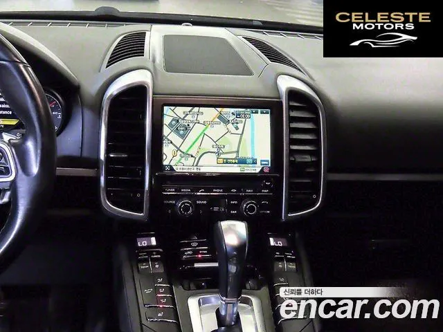 PORSCHE Cayenne 3.0 2015 — photo 11 sur 26