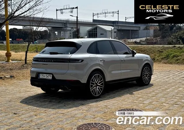 PORSCHE Cayenne (PO536) 3.0 2024 — photo 19 sur 26