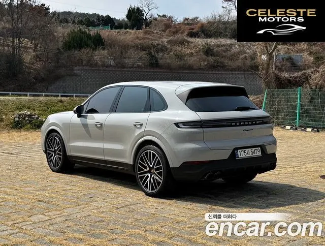 PORSCHE Cayenne (PO536) 3.0 2024 — photo 20 sur 26