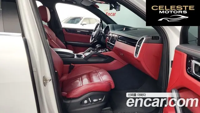 PORSCHE Cayenne (PO536) 3.0 2021 — photo 11 sur 20