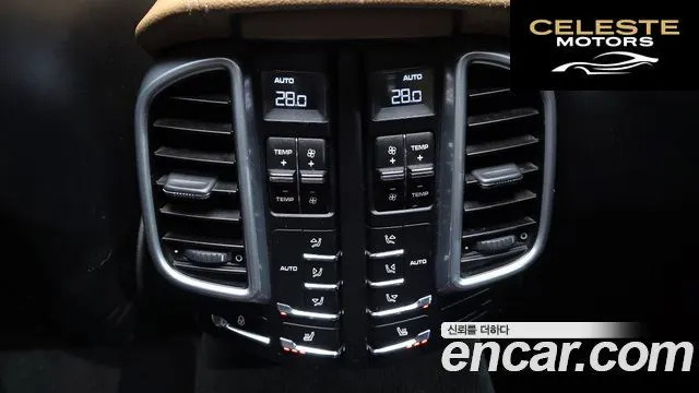 PORSCHE Cayenne 3.0 2016 — photo 18 sur 20