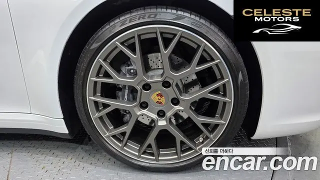 PORSCHE 911 (992) Carrera 4 Cabriolet 2024 — photo 5 sur 20