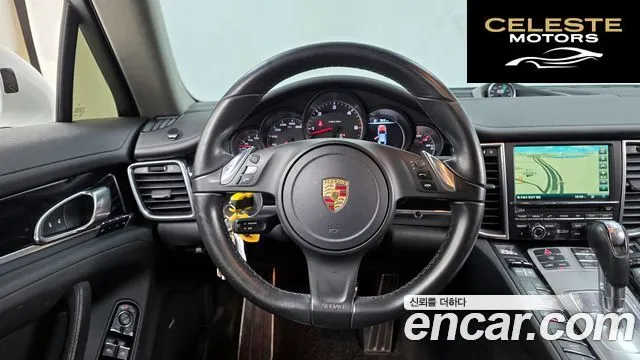 PORSCHE Panamera 3.0 Edition 2016 — photo 13 sur 26