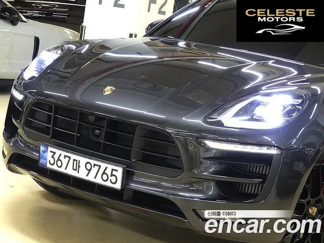 PORSCHE Macan 3.0 GTS 2018 — photo 2 sur 26