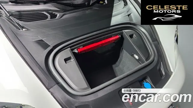 PORSCHE Taycan 2022 — photo 6 sur 26