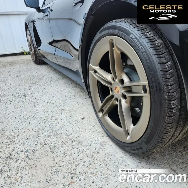 PORSCHE Taycan 2025 — photo 11 sur 18