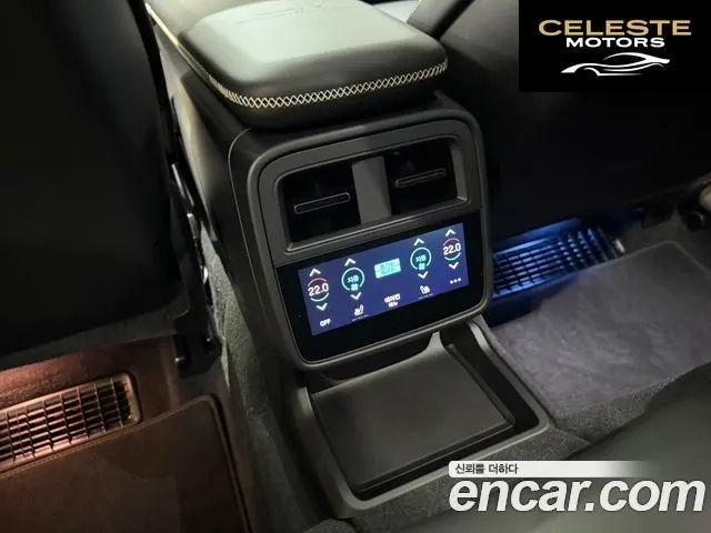 PORSCHE Taycan Turbo 2025 — photo 18 sur 26